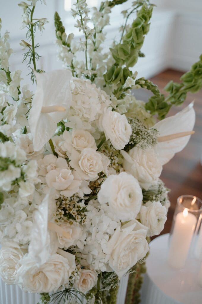 Romantic floral details from an elegant Florida wedding
